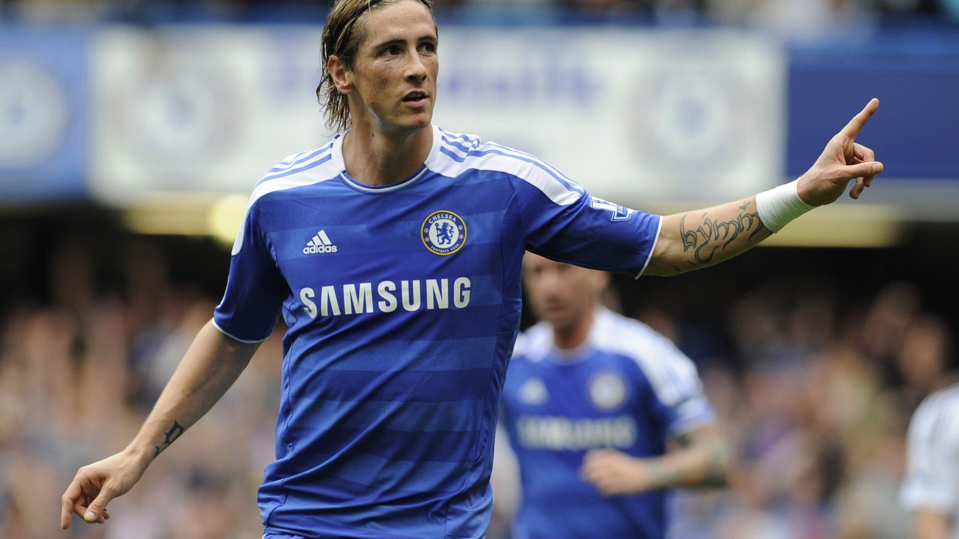 中国足球职业俱乐部重视年轻球员成长空间，年轻球员是中国足球未来发展的基础